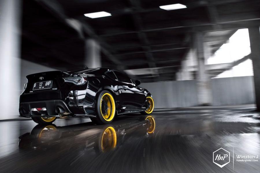  Toyota GT 86 in Unique Indonesian Tuning 2014 года  (фото 2 из 18)